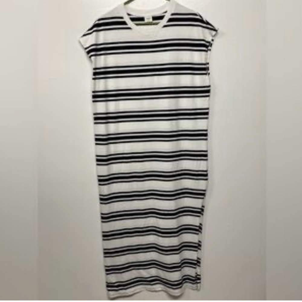 Abercrombie & Fitch Black and White Striped Midi Dress